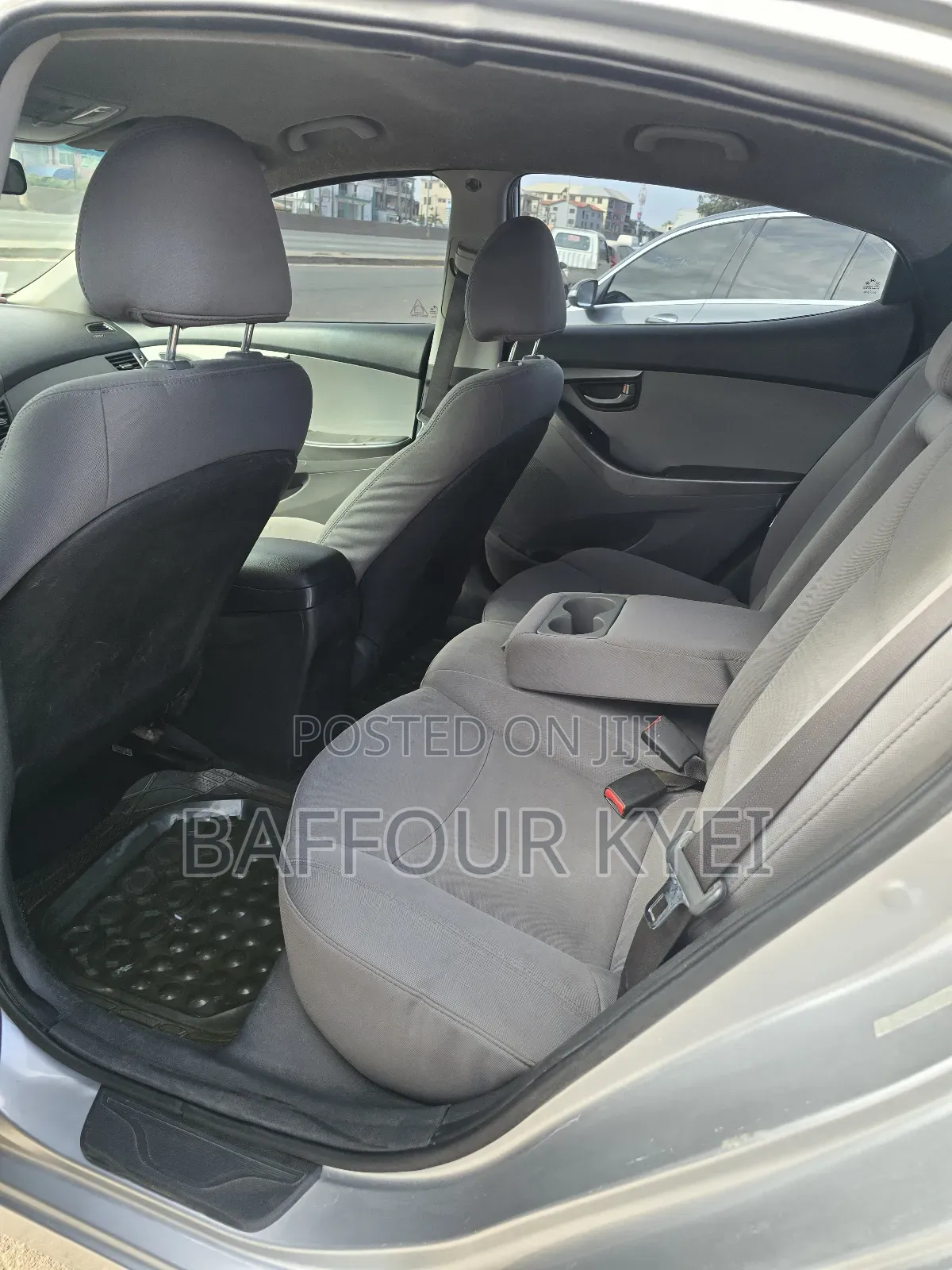 Hyundai Elantra Limited Sedan FWD (1.8L 4cyl 6A) 2013 Silver