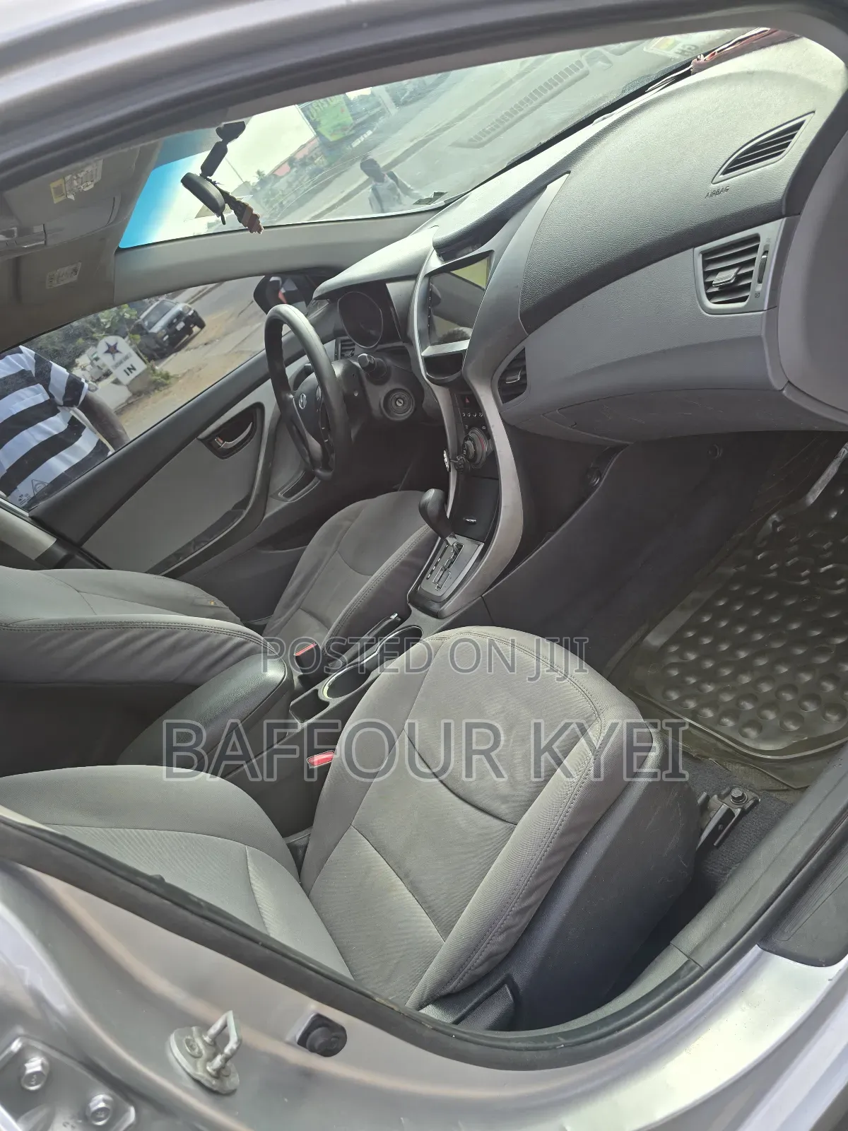 Hyundai Elantra Limited Sedan FWD (1.8L 4cyl 6A) 2013 Silver