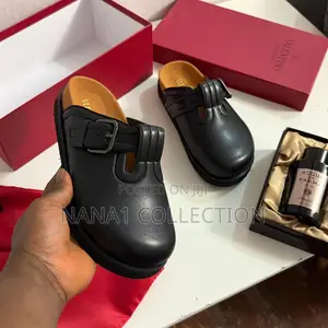 Valentino Garavani Buckle - Detail Leather Clog