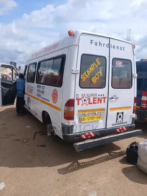 Mercedes-Benz Sprinter 2003 White