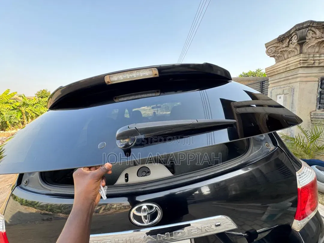 Toyota Highlander 3.5L 4WD 2013 Black
