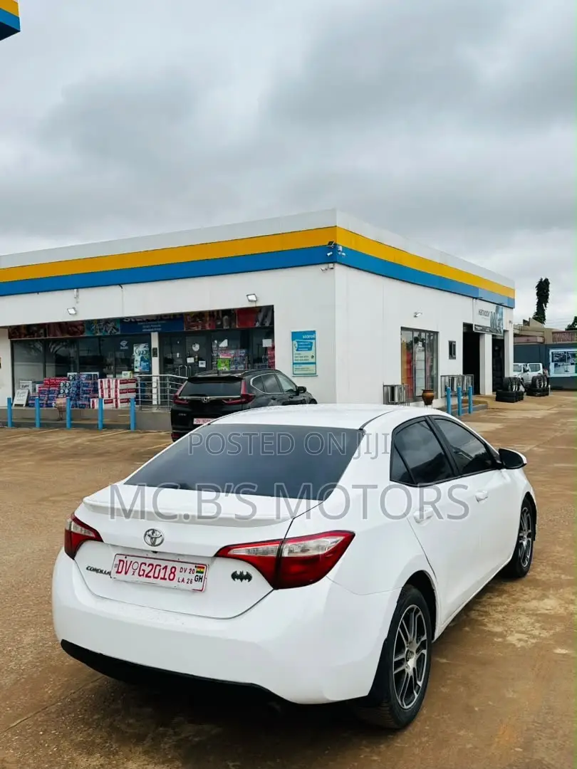 Toyota Corolla 2015 White