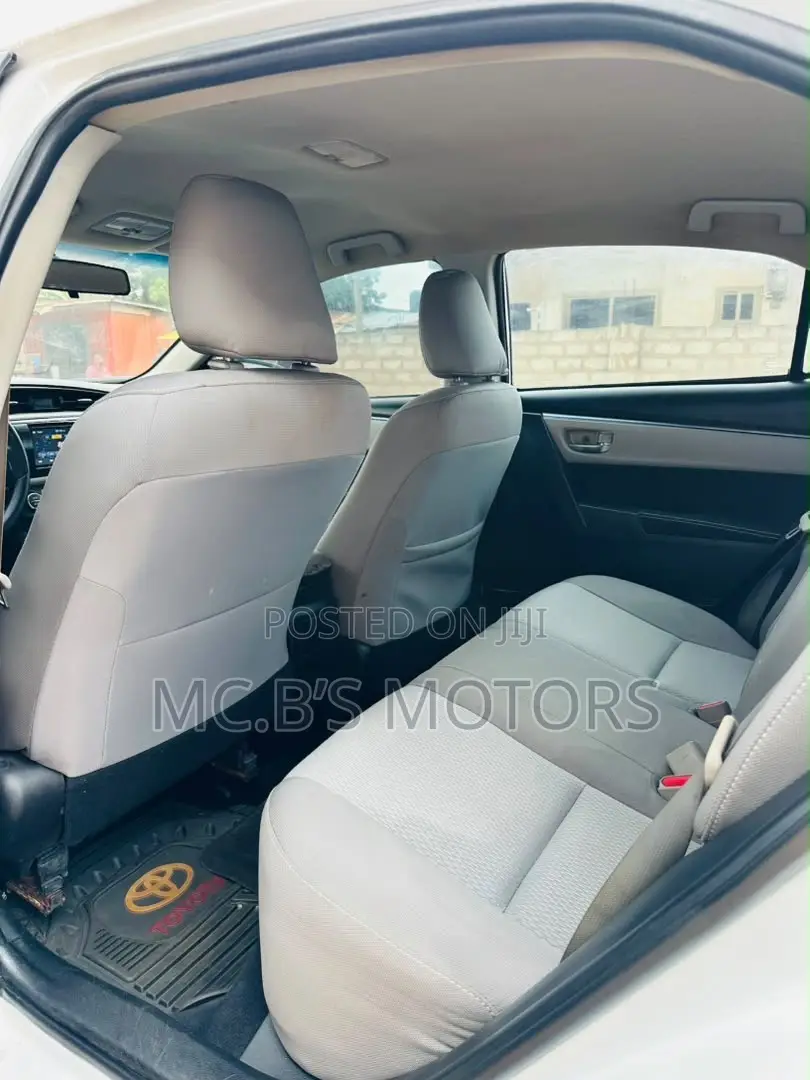 Toyota Corolla 2015 White