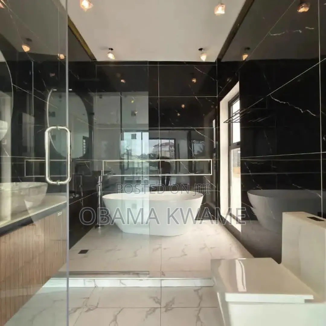 4bdrm House in Laryea Homes, Lake Side Estate for sale