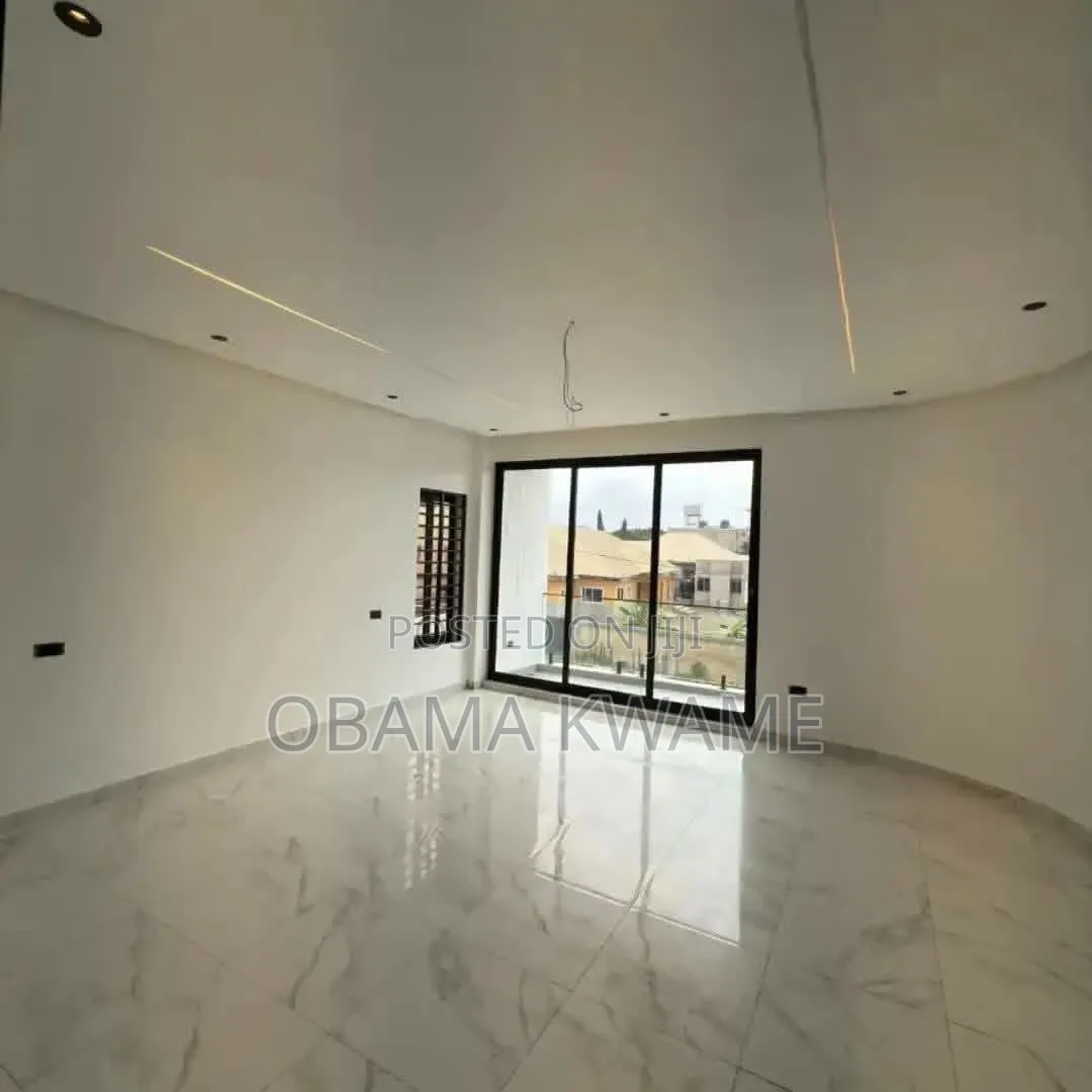 4bdrm House in Laryea Homes, Lake Side Estate for sale