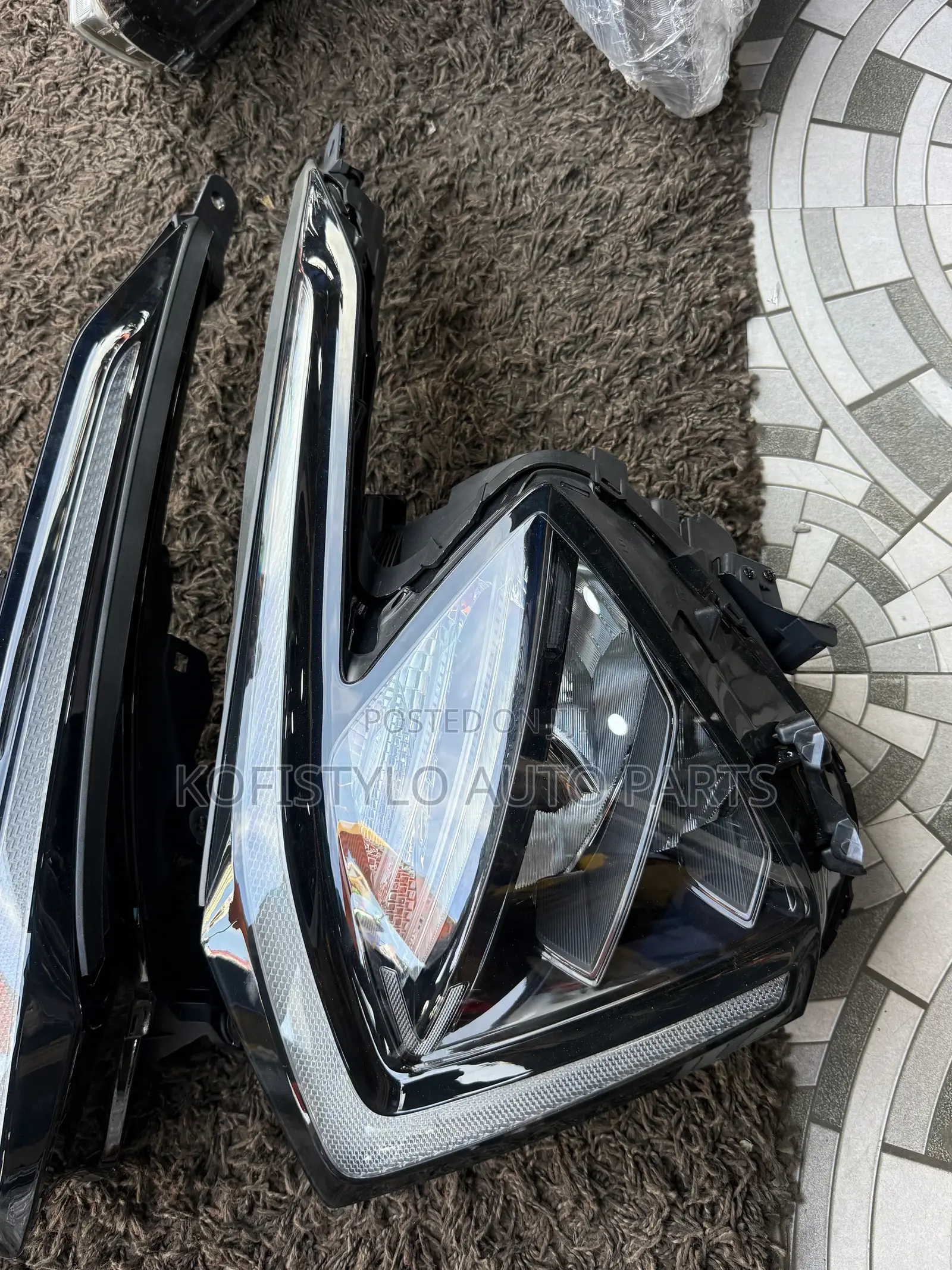 Kia Sportage 2023 Headlight Pair