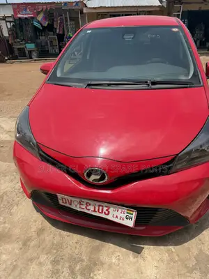 Toyota Vitz 1.3 AWD 5dr 2016 Red