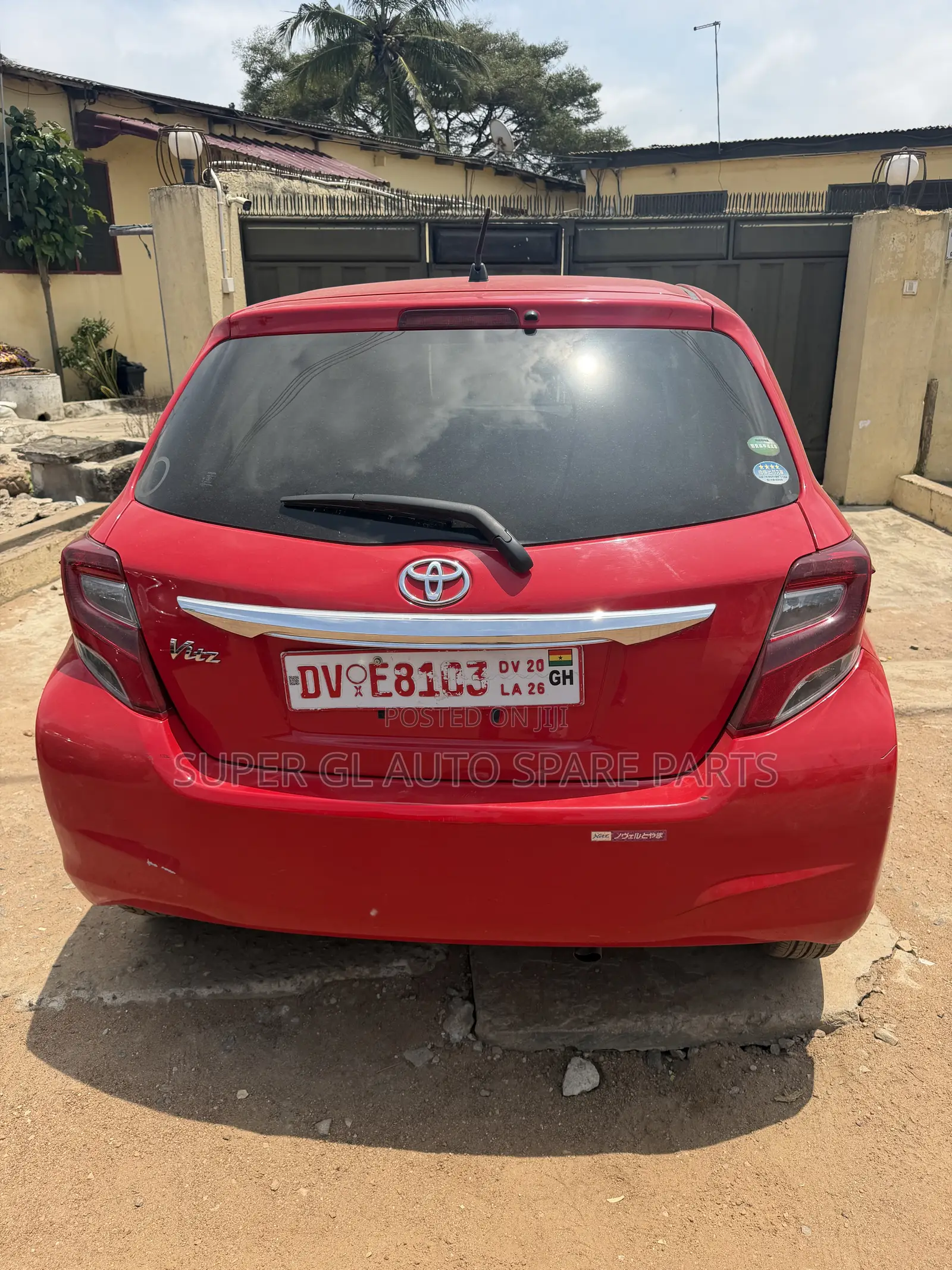 Toyota Vitz 1.3 AWD 5dr 2016 Red