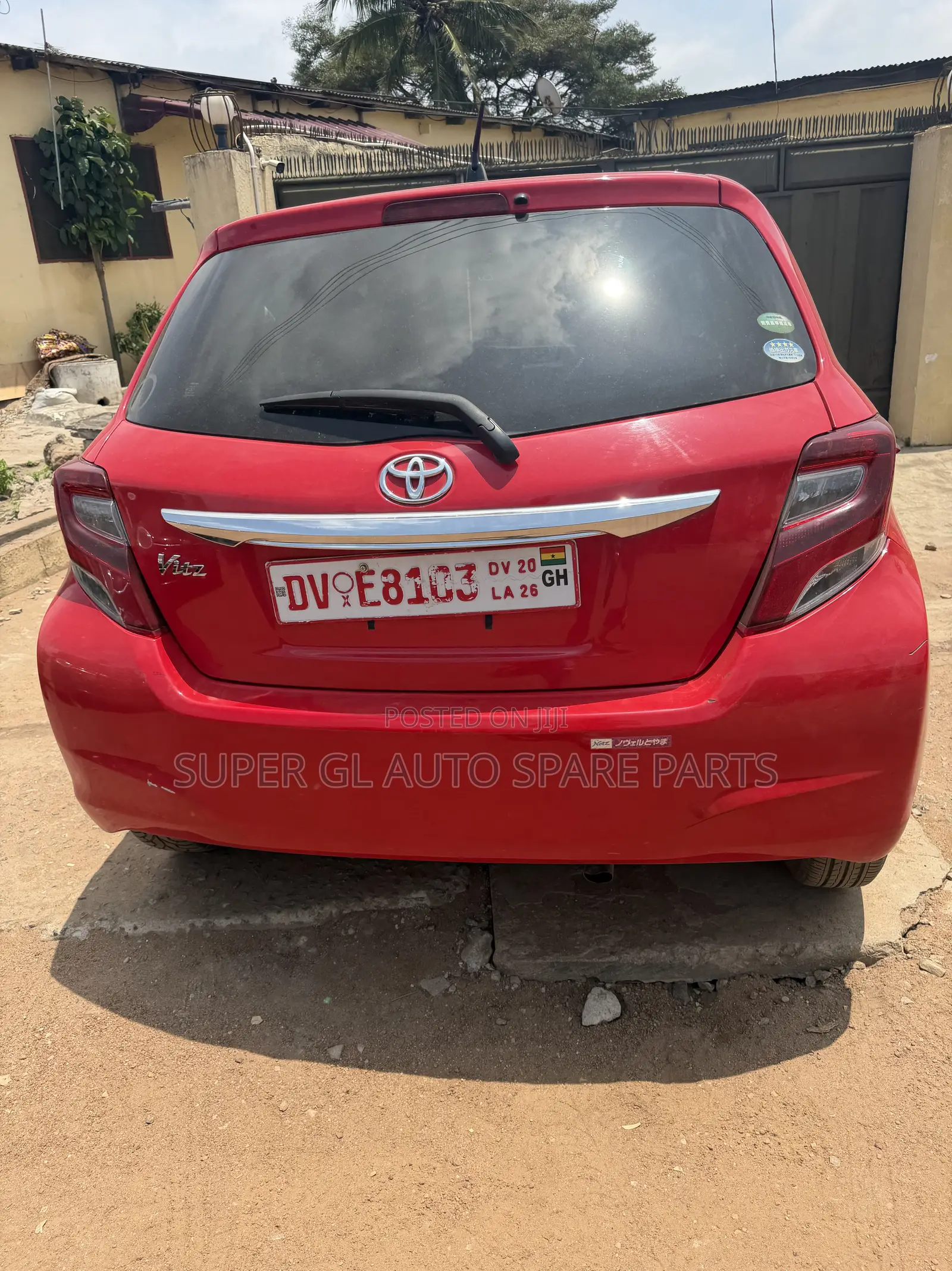 Toyota Vitz 1.3 AWD 5dr 2016 Red