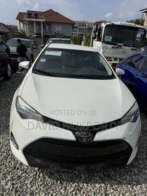 Toyota Corolla 2019 White