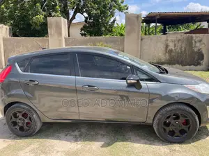 Ford Fiesta SE Hatchback 2011 Gray