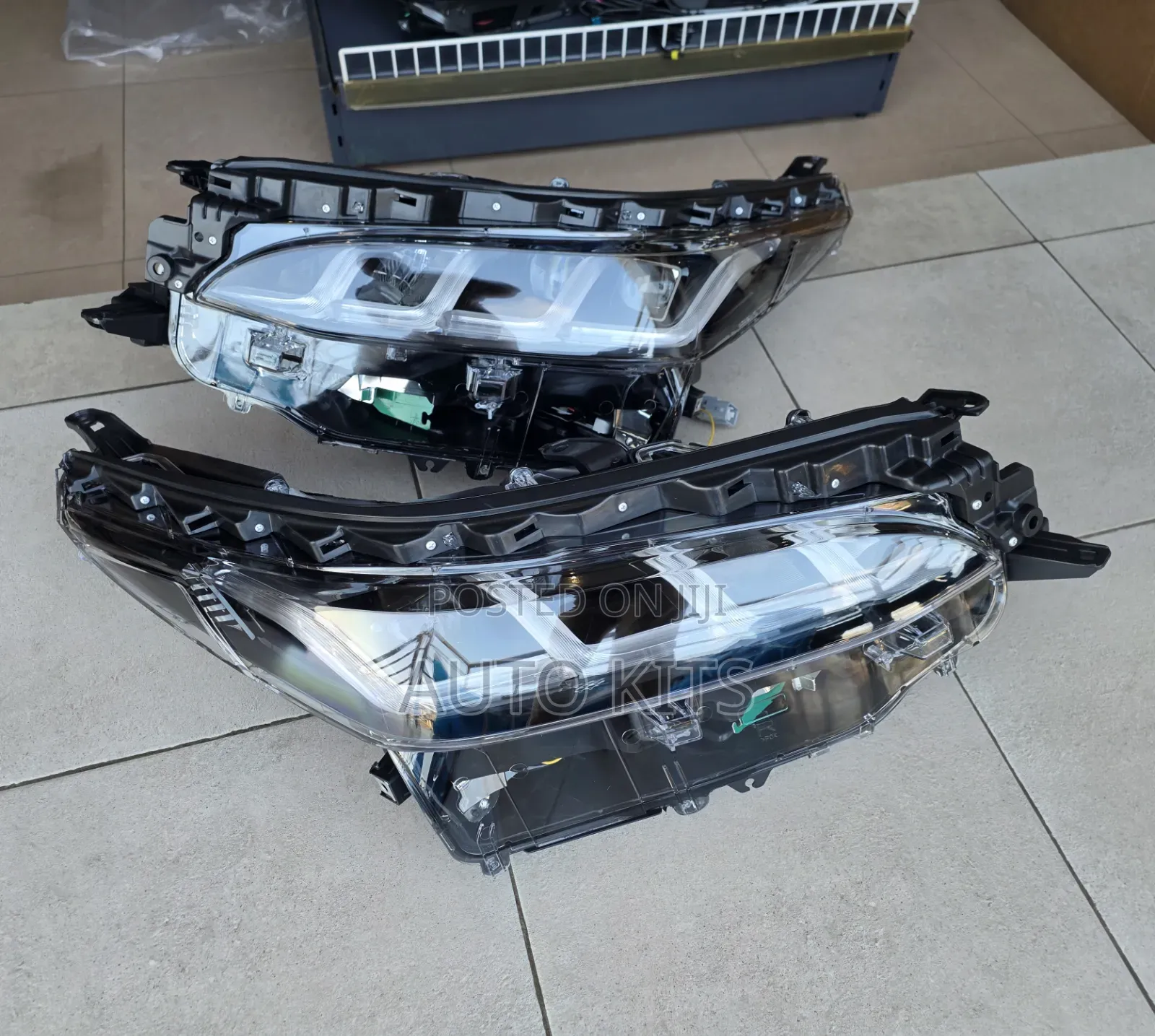 Toyota Fortuner 4led Headlamp Very Bright and Original 