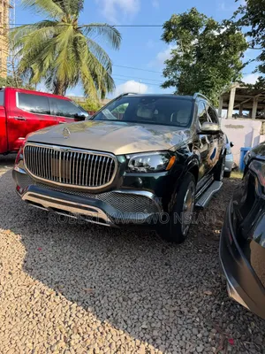Mercedes-Benz Maybach GLS GLS 600 AWD 2023 Gold