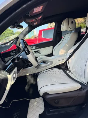 Mercedes-Benz Maybach GLS GLS 600 AWD 2023 Gold
