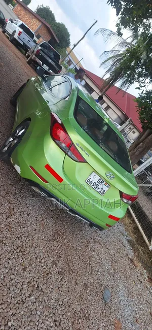 Hyundai Elantra 2015 Green