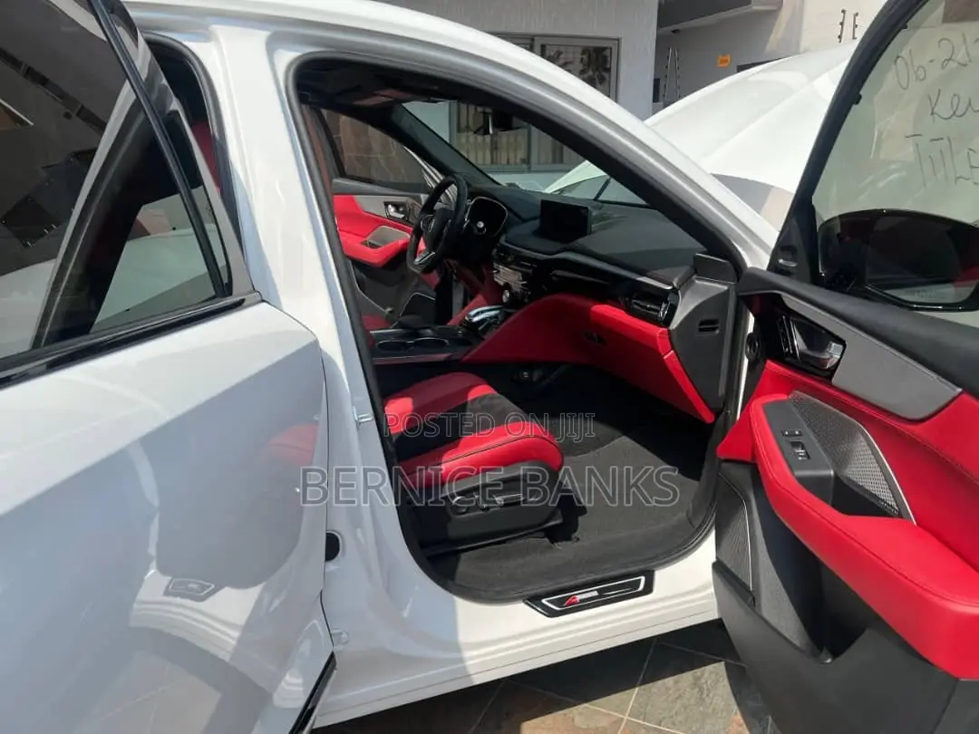 Acura MDX w/A-Spec Package 2024 White