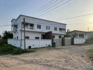 4bdrm Duplex in Wisa Group, Accra Metropolitan for rent