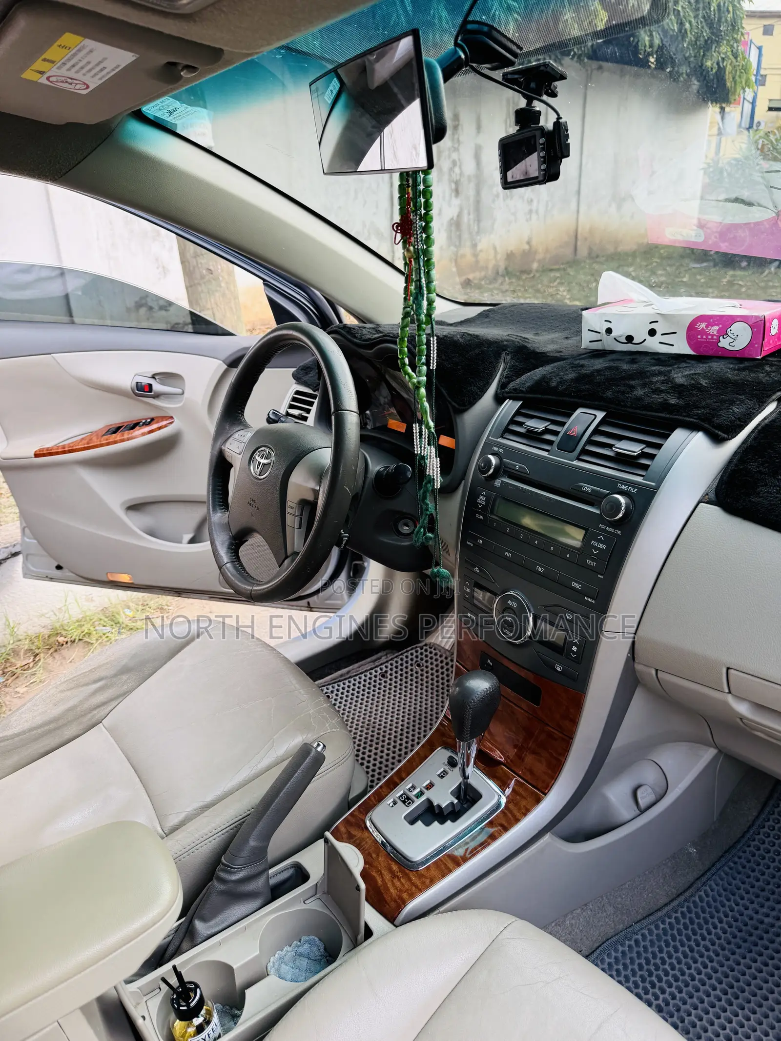 Toyota Corolla 2010 Silver