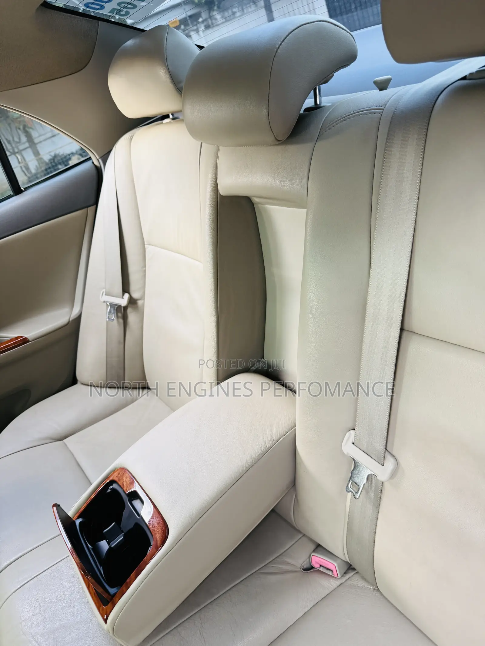 Toyota Corolla 2010 Silver
