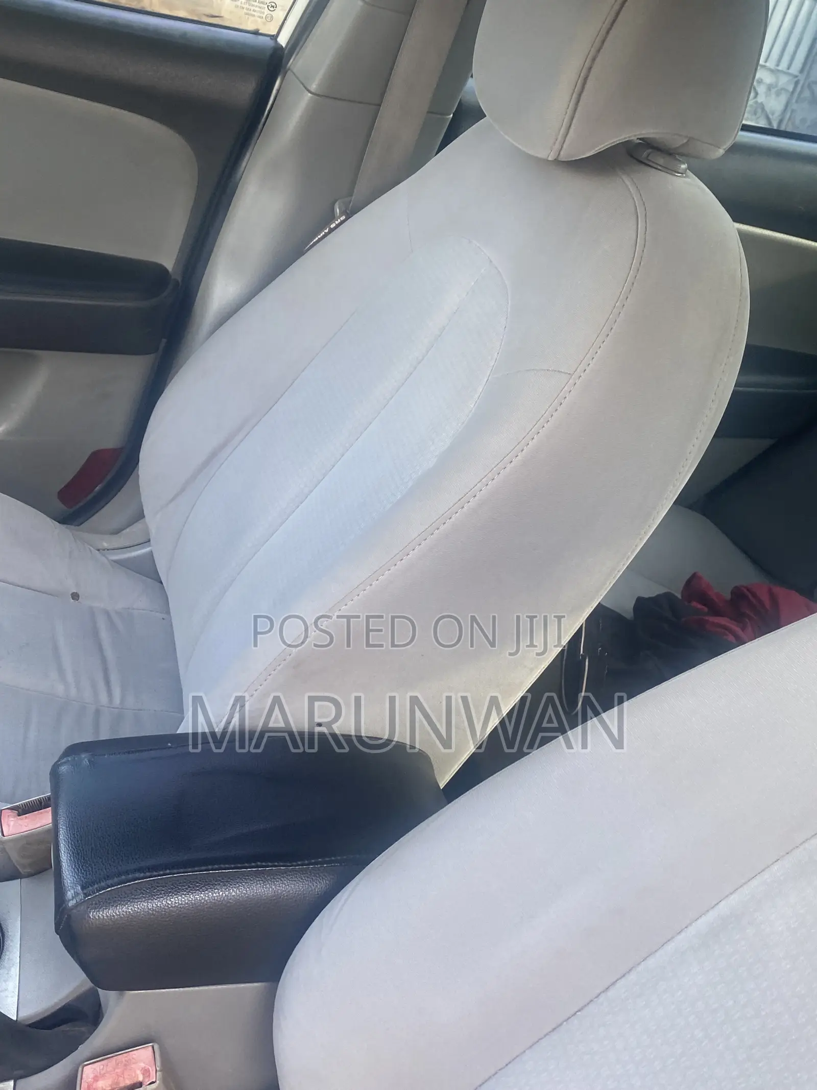 Hyundai Elantra 2008 White