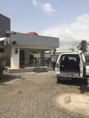 4bdrm House in Laryea Homes, Airport Residential Area for rent
