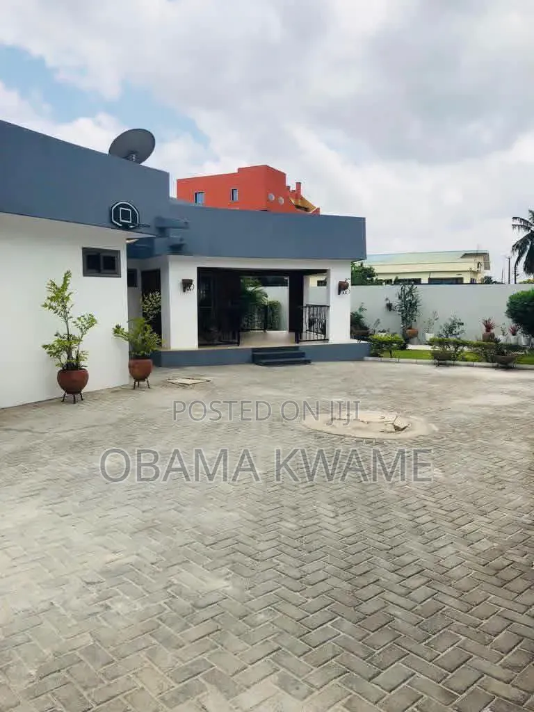 4bdrm House in Laryea Homes, Airport Residential Area for rent