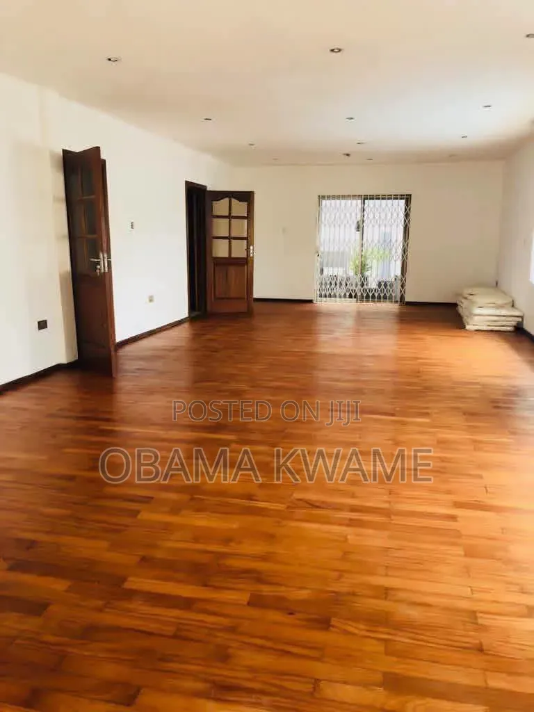 4bdrm House in Laryea Homes, Airport Residential Area for rent