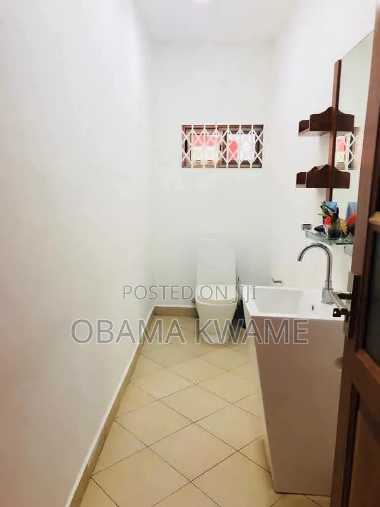 4bdrm House in Laryea Homes, Airport Residential Area for rent
