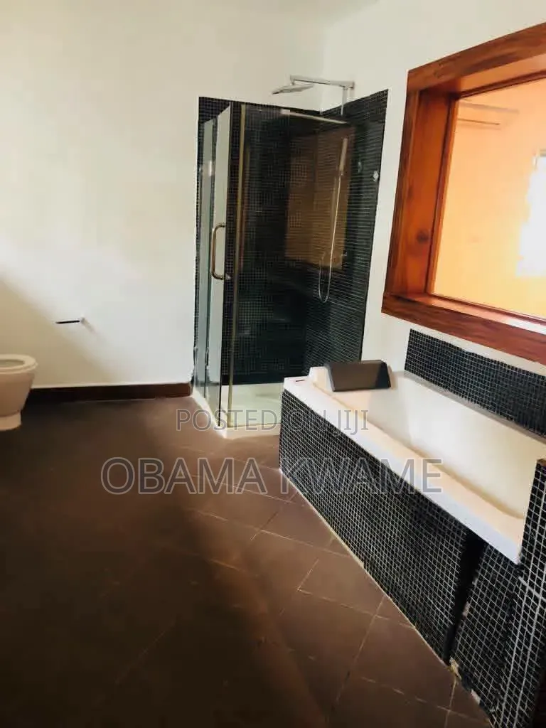 4bdrm House in Laryea Homes, Airport Residential Area for rent