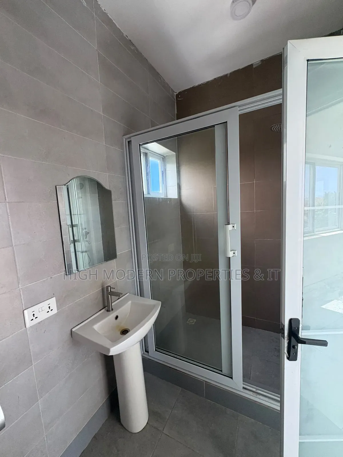 2bdrm Apartment in Tse Addo, Tseaddo for rent
