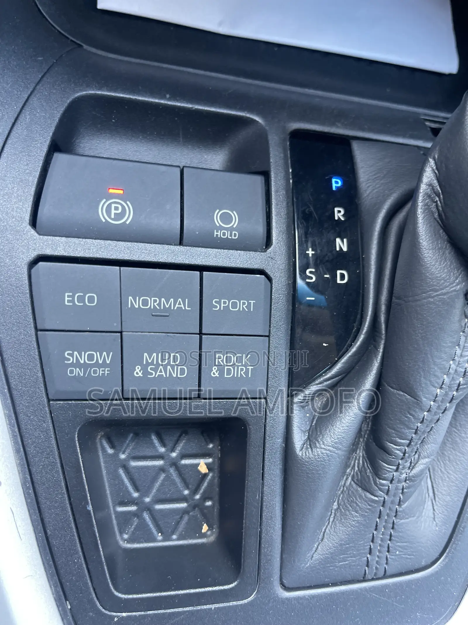 Toyota RAV4 XLE AWD 2023 Gray