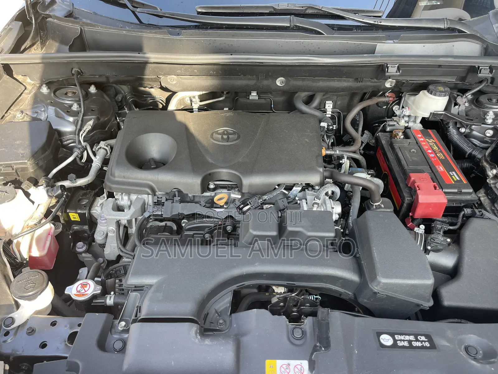 Toyota RAV4 XLE AWD 2023 Gray