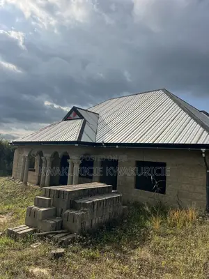 4bdrm House in Assin North Municipal for sale