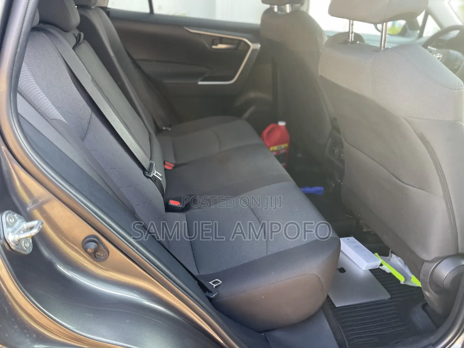 Toyota RAV4 XLE AWD 2023 Gray