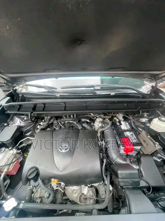 Toyota Highlander XLE 2022 Gray