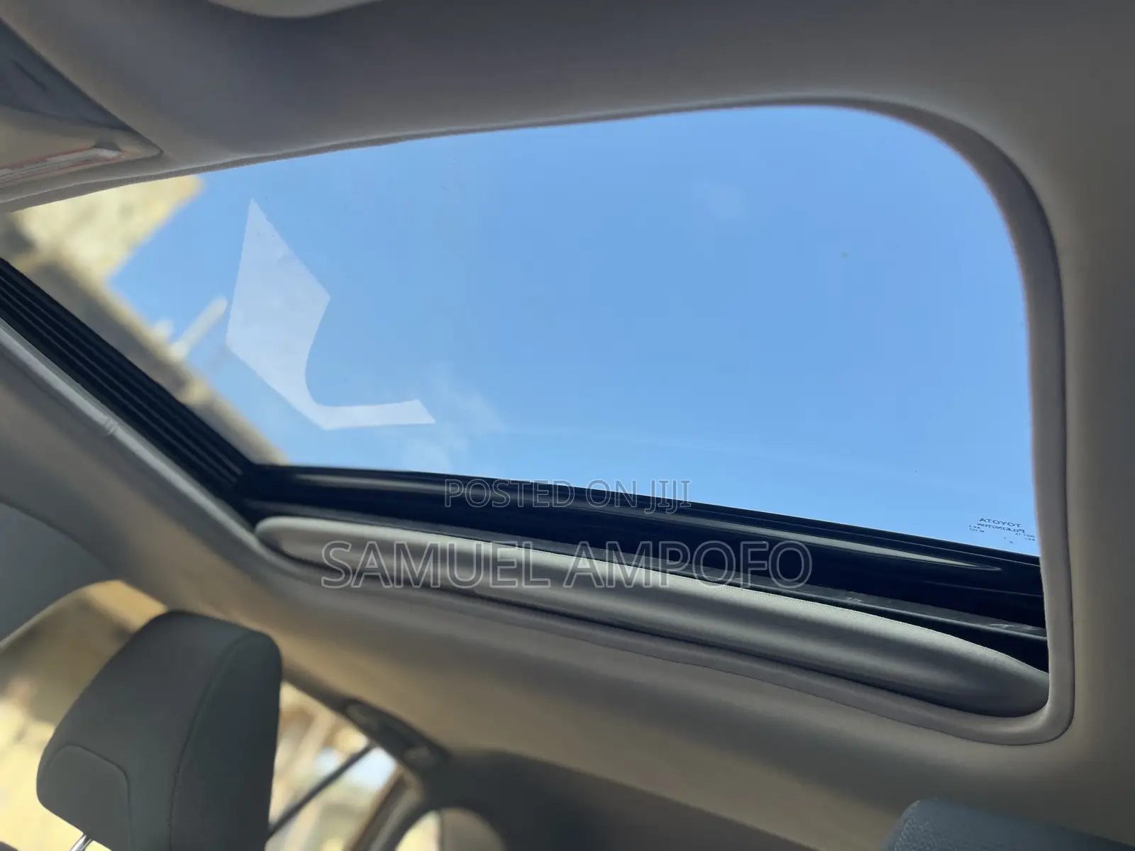 Toyota RAV4 XLE AWD 2023 Gray