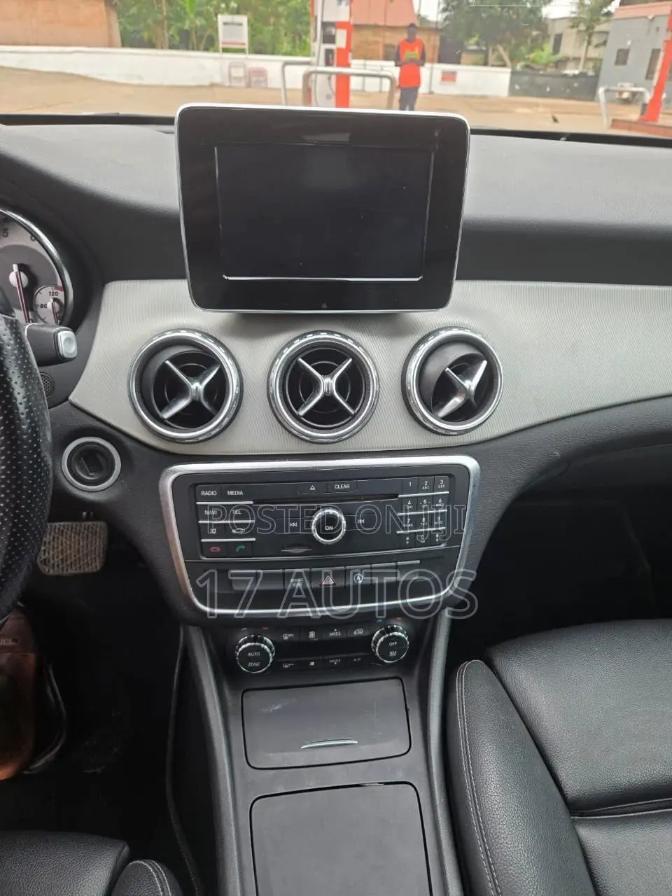 Mercedes-Benz GLA 250 2017 Black