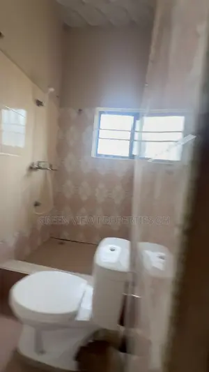 1bdrm Apartment in West Hills Mall Area for rent