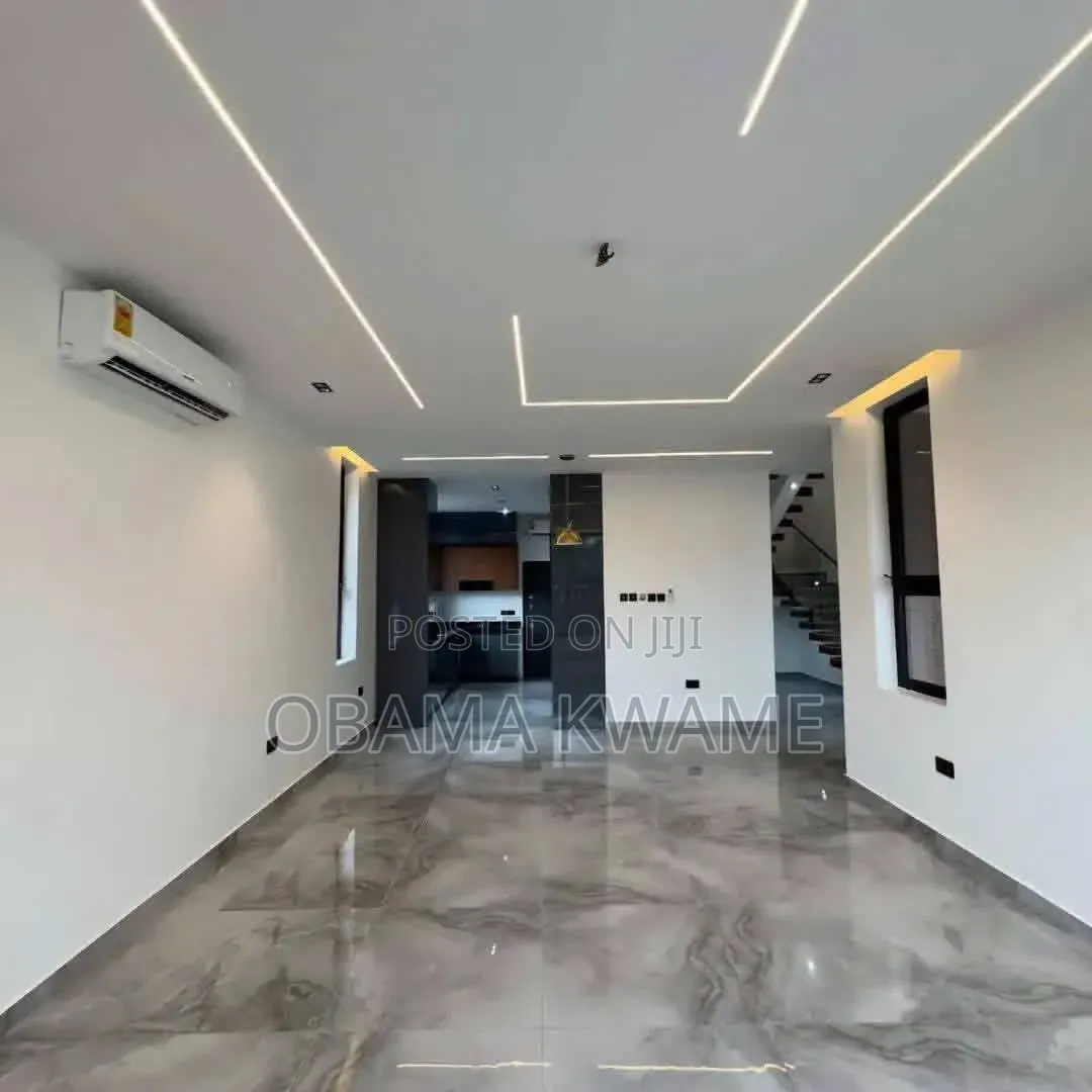 3bdrm House in Laryea Homes, Oyarifa Mall Area for sale