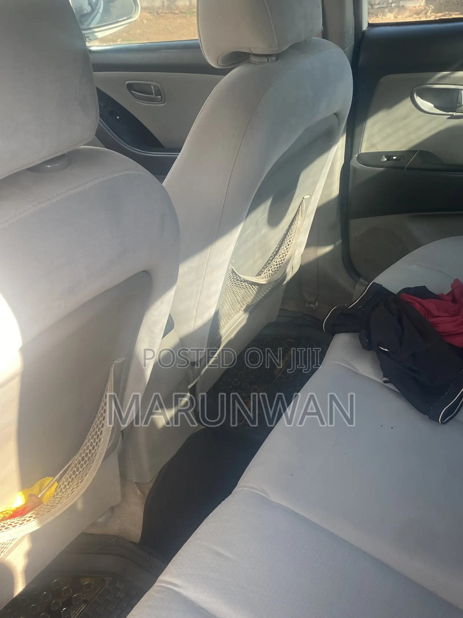 Hyundai Elantra 2008 White