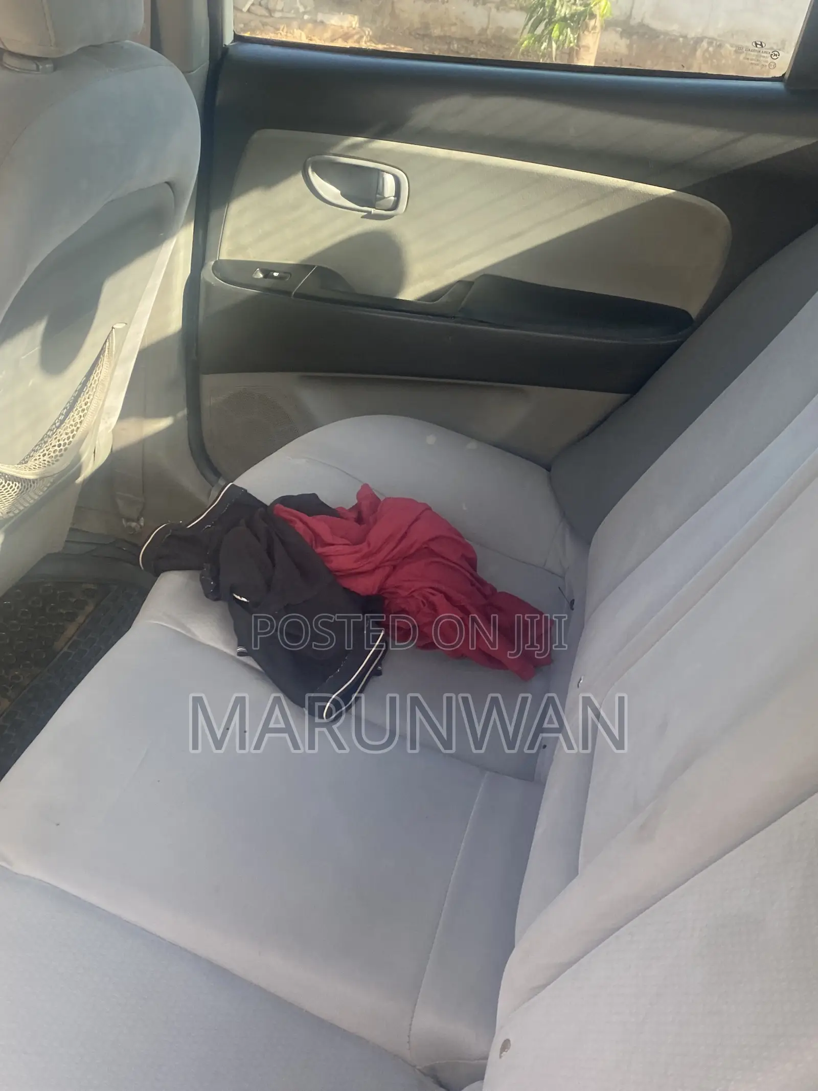 Hyundai Elantra 2008 White
