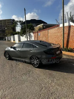 Honda Civic LX 4dr Sedan (2.0L 4cyl) 2017 Gray