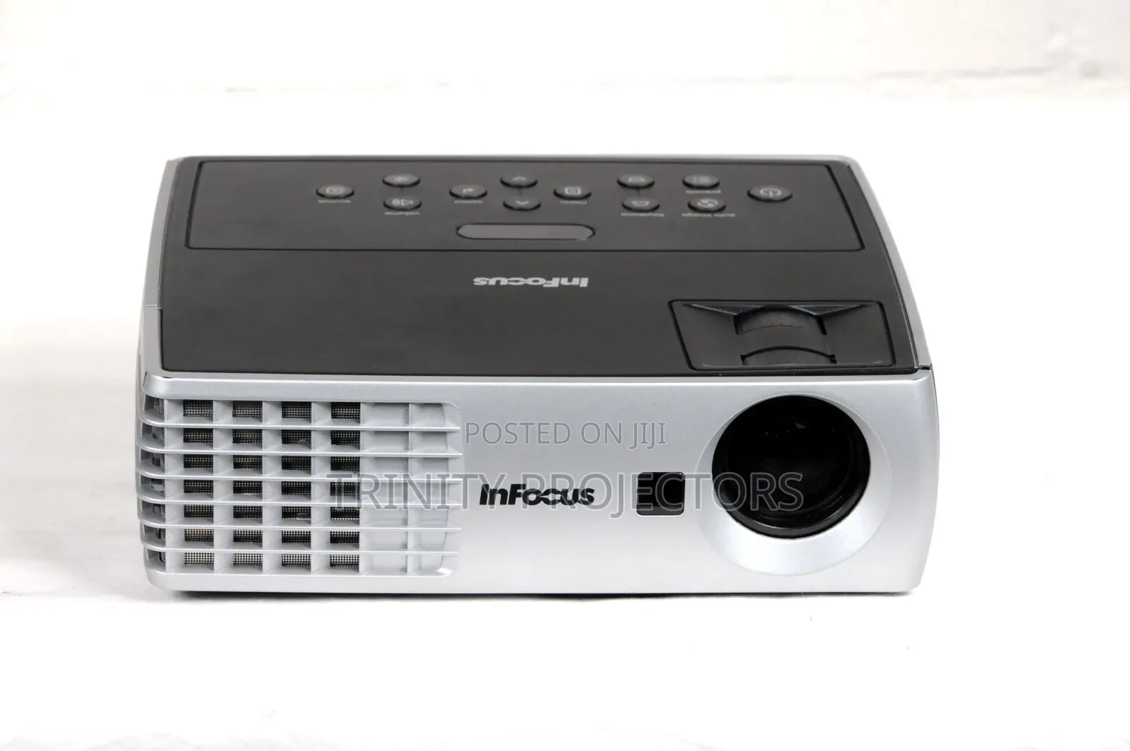 InFocusIN1100 Ultra-Portable Business Projector That Weighs Only 2.75
