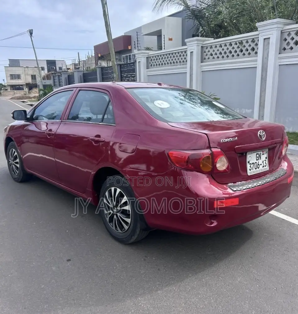 Toyota Corolla 2010 Red
