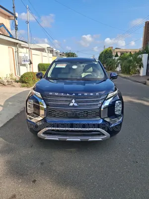 Mitsubishi Outlander 2024 Blue
