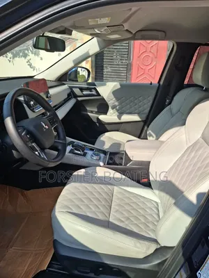Mitsubishi Outlander 2024 Blue