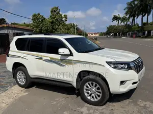 Toyota Land Cruiser Prado 2.7 2019 White