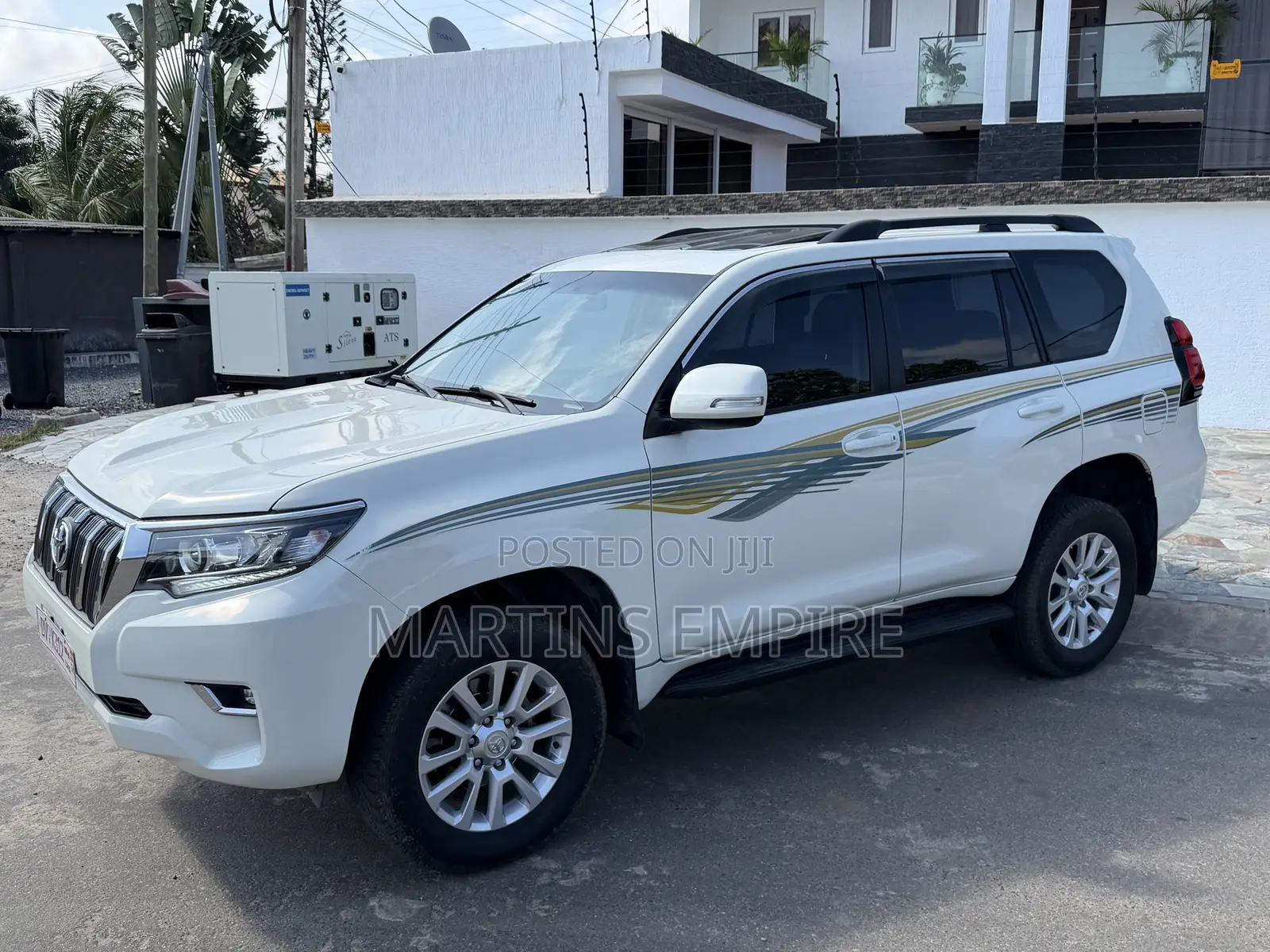 Toyota Land Cruiser Prado 2.7 2019 White