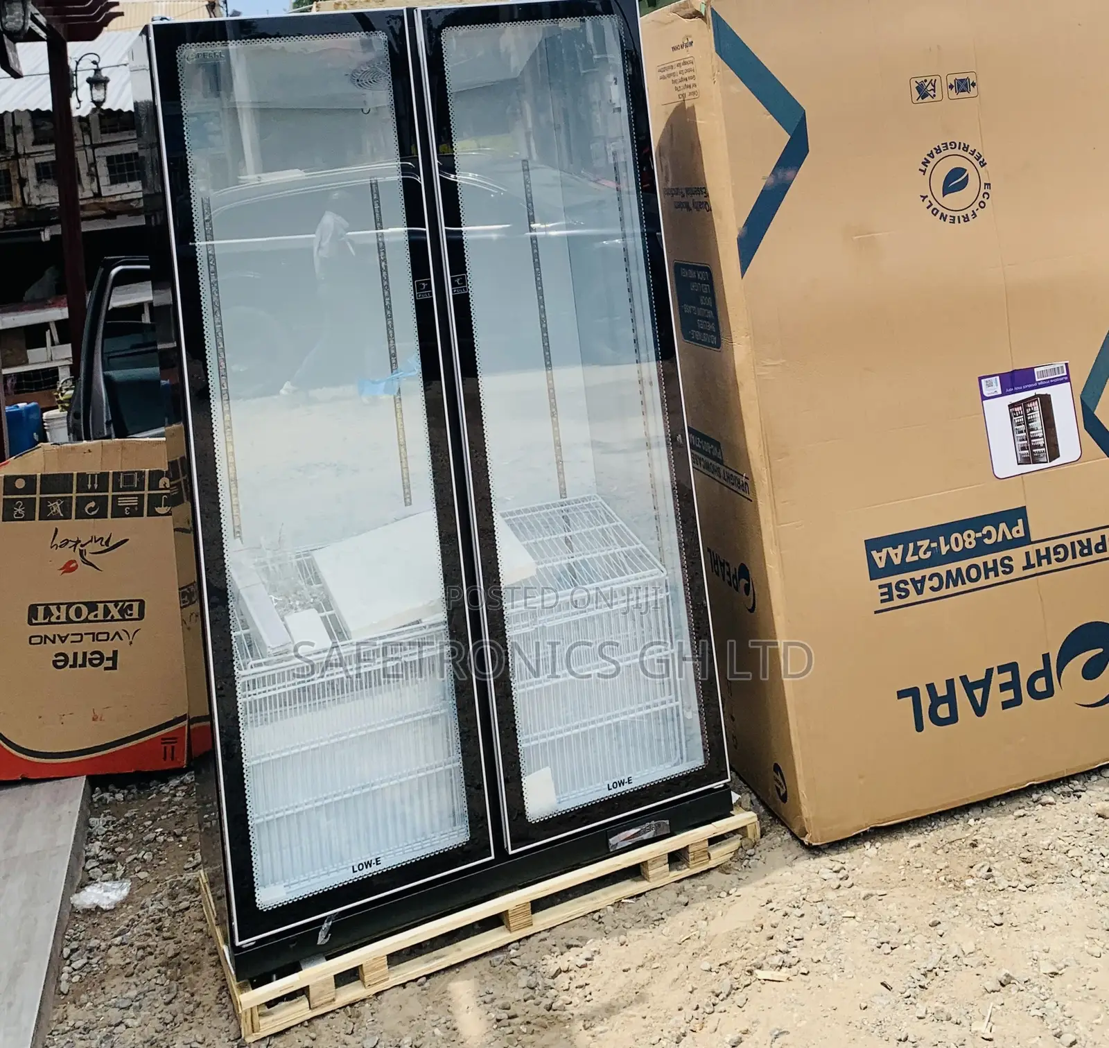 Great Offer on Pearl Black 2 Doors Display 690 Liters Fridge