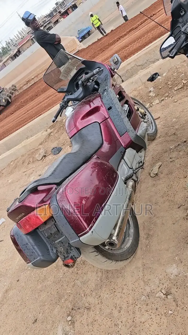 Honda 2015 Red